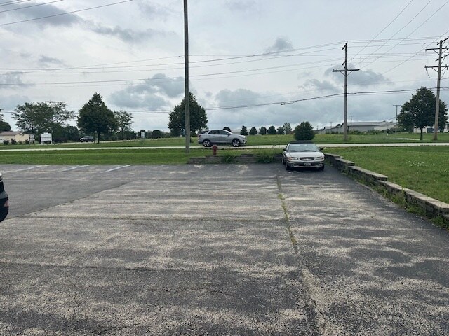 More Photos Of 21601-21627 S Schoolhouse Rd, New Lenox Warehouse For Lease