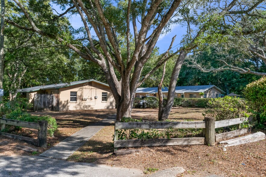 More Photos Of 206-210 Dates Ave, Fort Walton Beach Apartments For Sale
