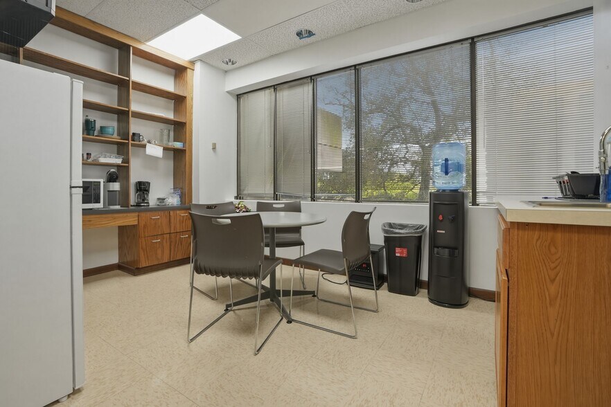More Photos Of 3525 Prytania St, New Orleans Medical For Sale