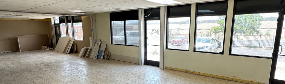 More Photos Of 200 Oak St NE, Albuquerque Medical For Lease