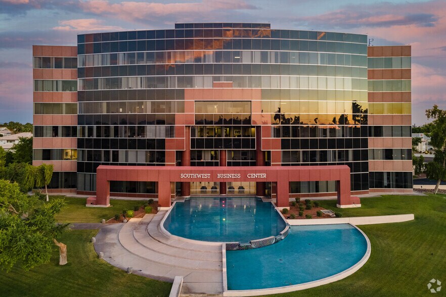 More Photos Of 4500 S Lakeshore Dr, Tempe Coworking Space