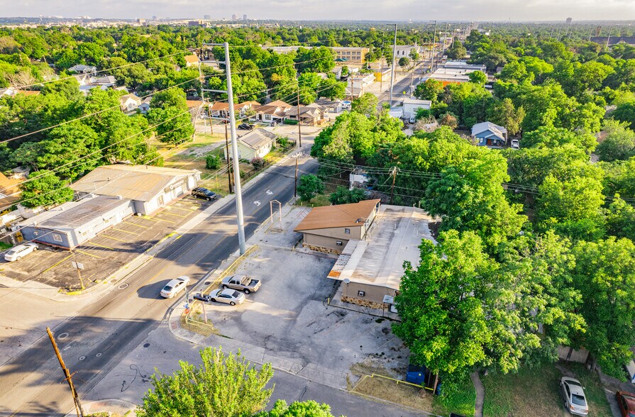 More Photos Of 1006 West Ave, San Antonio Freestanding For Sale