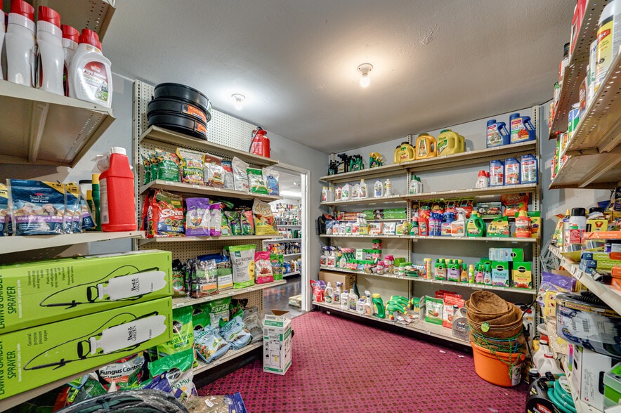 More Photos Of 39618 NE 216th Ave, Amboy Freestanding For Sale