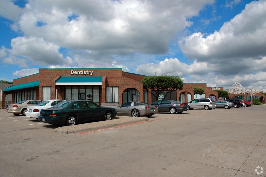 More Photos Of 4922-4274 Overton Ridge Blvd, Fort Worth Unknown For Lease