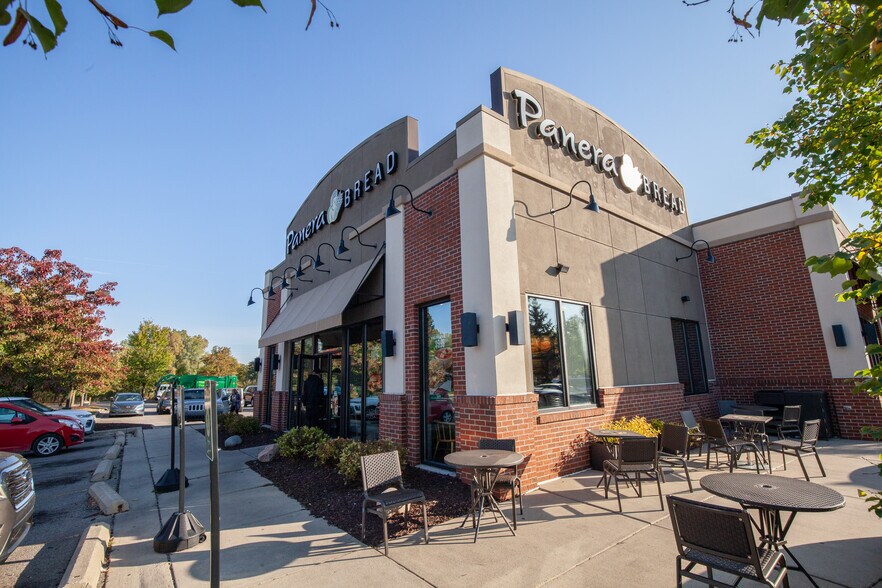 More Photos Of 5340 Jackson Rd, Ann Arbor Restaurant For Sale