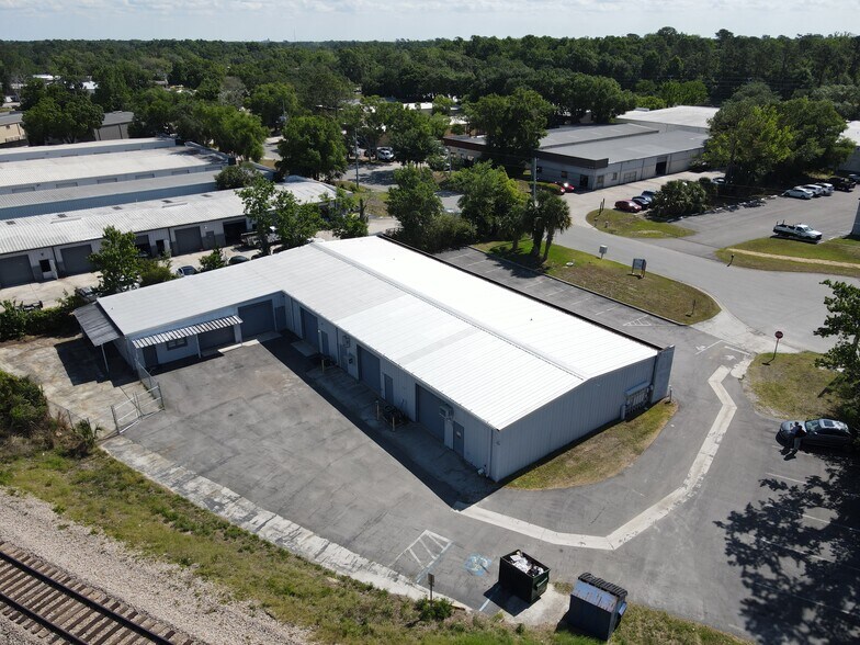 More Photos Of 766 Big Tree Dr, Longwood Manufacturing For Lease