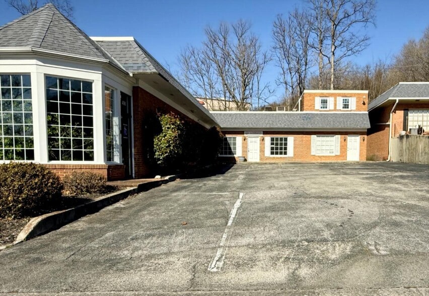 More Photos Of 4311 Appleton Ave NW, Roanoke Office For Lease