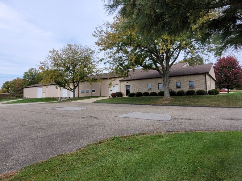 More Photos Of 4484 Allen Rd, Stow Warehouse For Lease