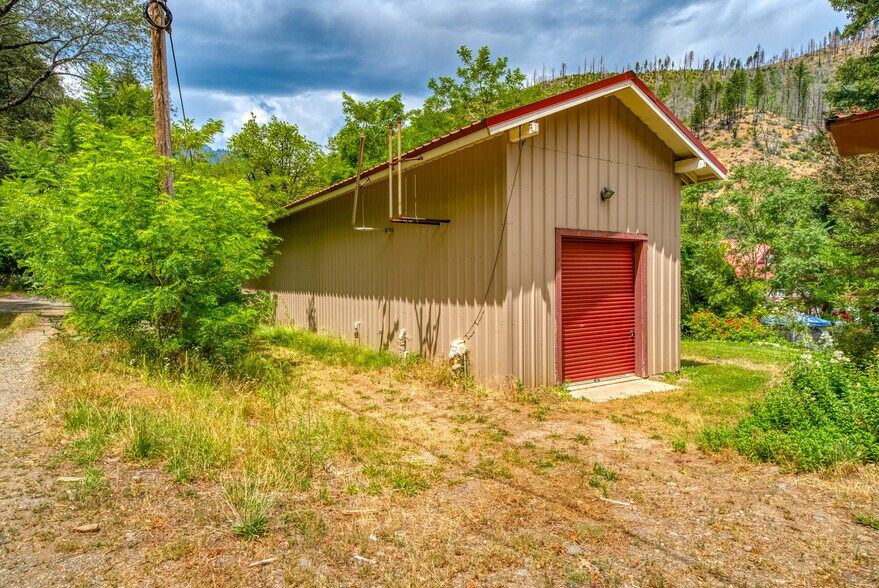 More Photos Of 14785 Belden Town rd, Belden Hotel For Sale