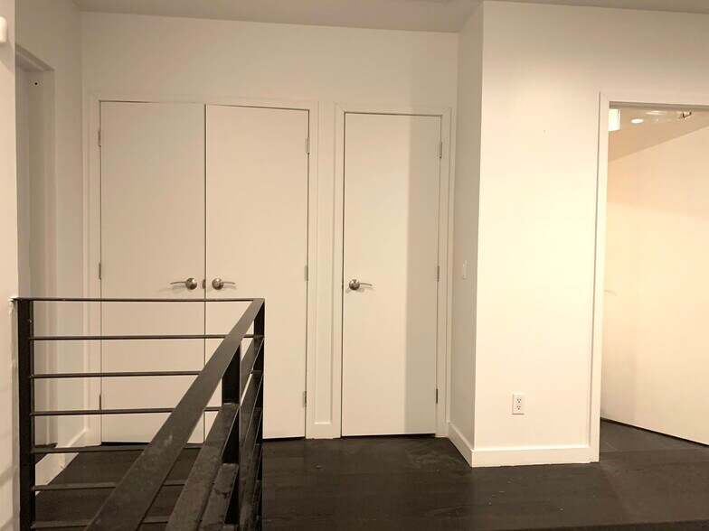 More Photos Of 93 Herbert St, Brooklyn Apartments For Sale