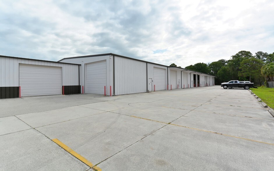 More Photos Of 1985 Cattlemen Rd, Sarasota Warehouse For Lease