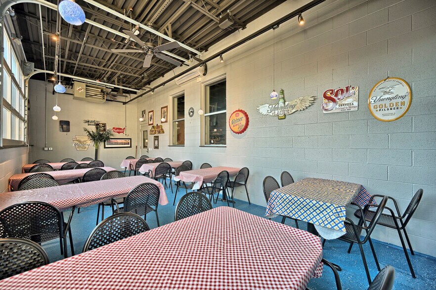 More Photos Of 589 Salem Rd, Etters Restaurant For Sale