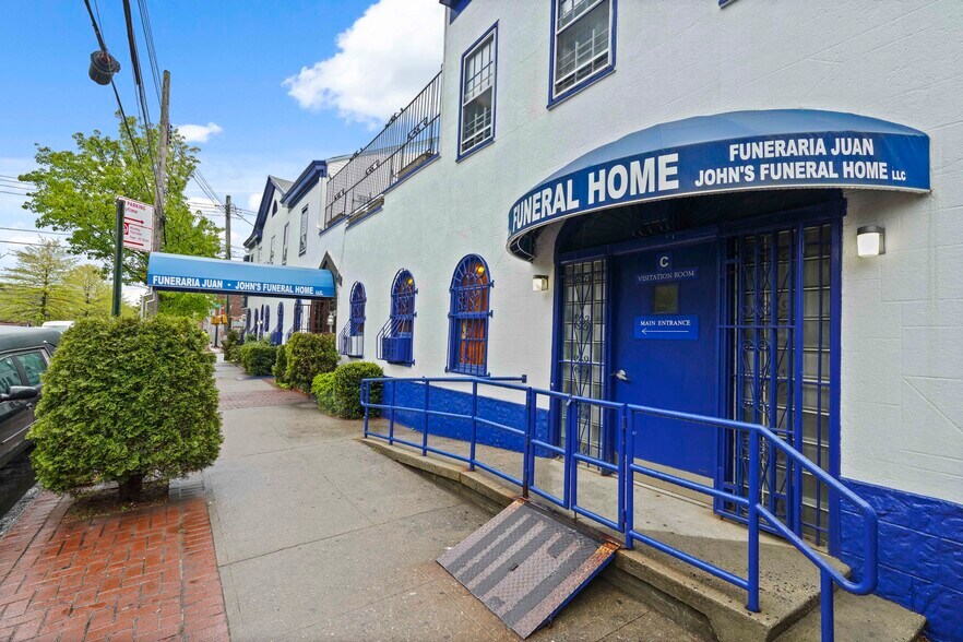 More Photos Of 509 Liberty Ave, Brooklyn Funeral Home For Sale