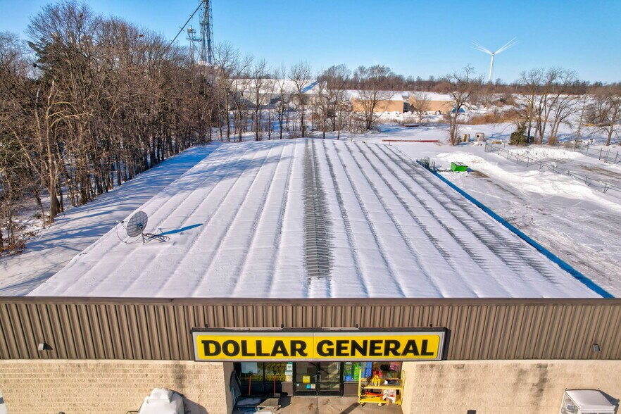 More Photos Of 57 N Caseville Rd, Pigeon Freestanding For Sale