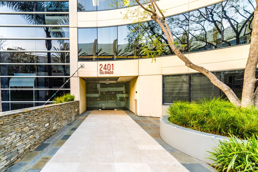 More Photos Of 2401 Colorado Ave, Santa Monica Unknown For Lease