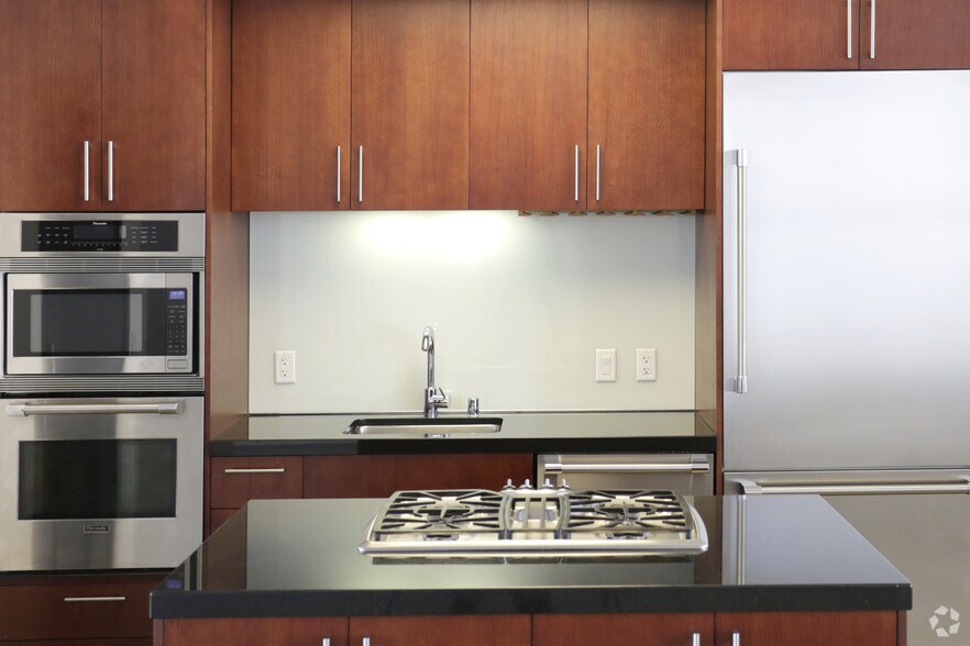 More Photos Of 411 W 5th St, Los Angeles Apartments For Lease