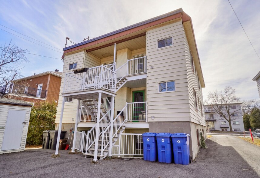 More Photos Of 459 Boul La Fayette, Longueuil Apartments For Sale