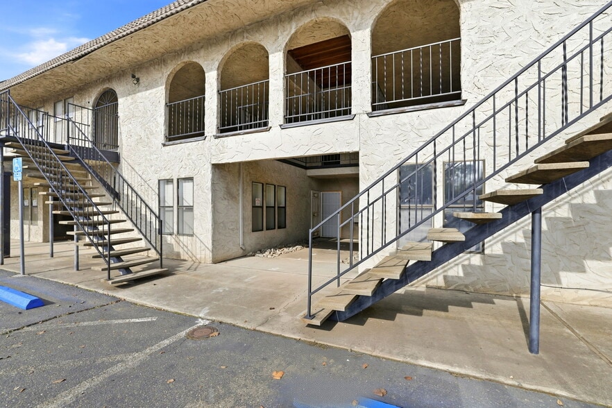 More Photos Of 825 9th St, Marysville Medical For Sale