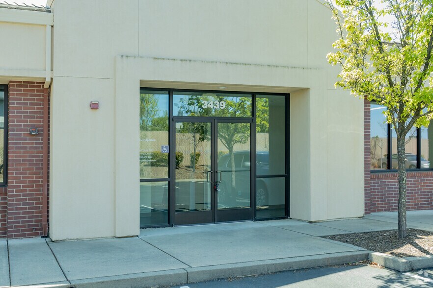 More Photos Of 3439 Robin Ln, Cameron Park Medical For Lease