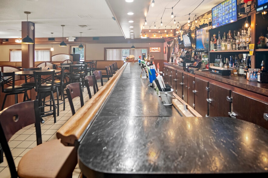 More Photos Of 5600 Lapeer Rd, Kimball Restaurant For Sale