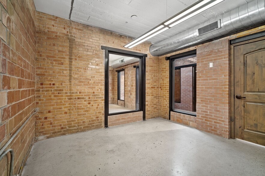 More Photos Of 260-270 E 100 S, Salt Lake City Storefront For Lease