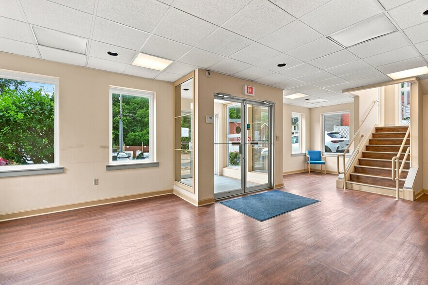 More Photos Of 1815 Bardstown Rd, Louisville Medical For Sale