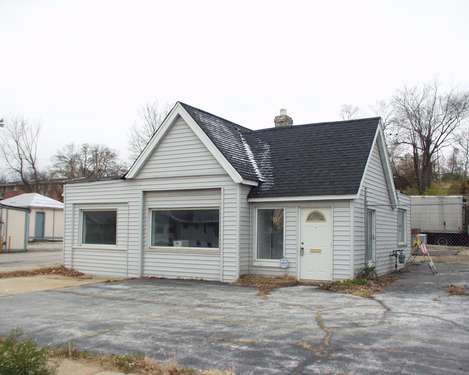 Primary Photo Of 8833 N Broadway, Saint Louis Warehouse For Sale