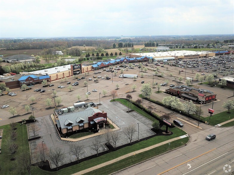 More Photos Of 3883 Burbank Rd, Wooster General Retail For Lease