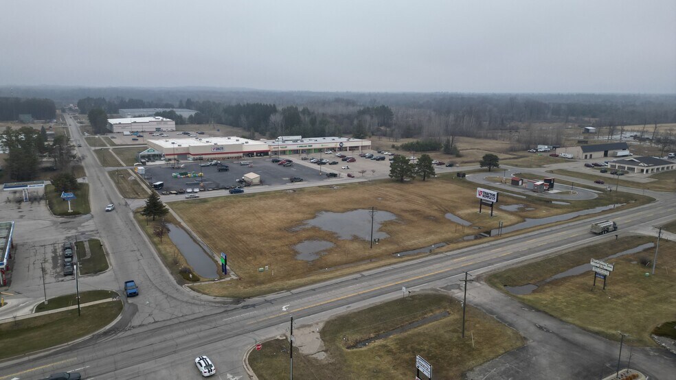 More Photos Of 174 James Robertson Dr, Gladwin Unknown For Lease