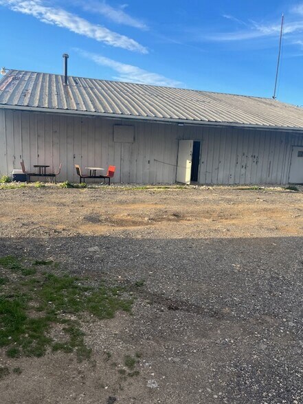 More Photos Of 23906 S Frontage Rd, Channahon Service For Sale