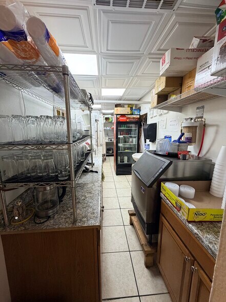 More Photos Of 8147 Navarre Pky, Navarre Flex For Sale