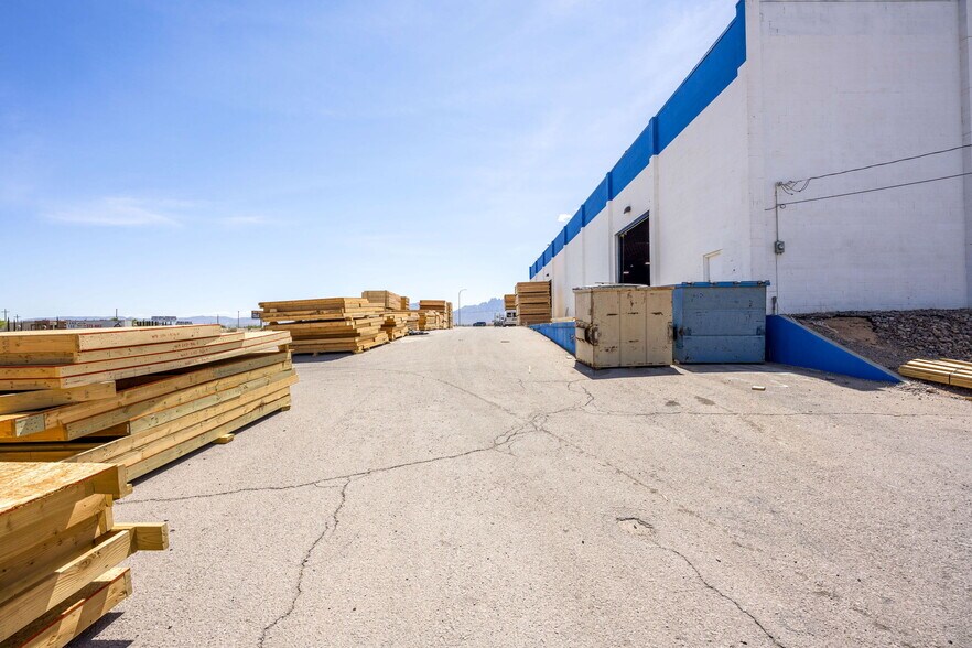 More Photos Of 4800 Sonoma Ranch Blvd, Las Cruces Warehouse For Sale