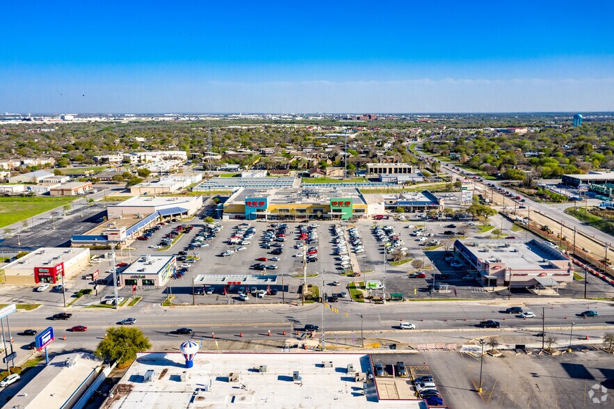 More Photos Of 1500-1532 Austin Hwy, San Antonio Unknown For Lease