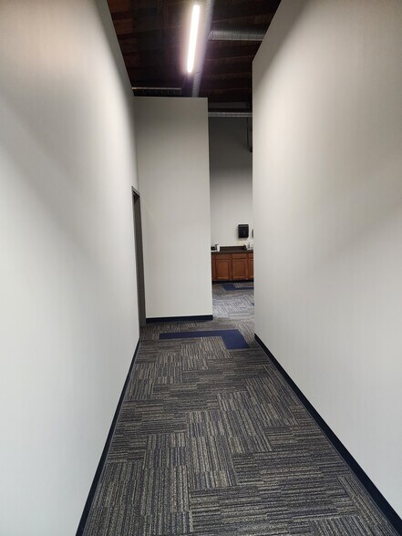 More Photos Of 514 N Harrison St, Shelbyville Freestanding For Lease