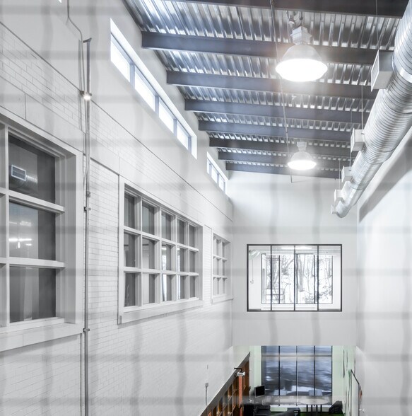 More Photos Of 875 Boul Charest O, Québec Office For Lease