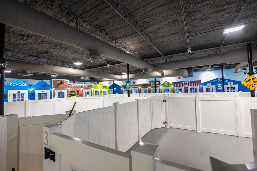 More Photos Of 5149 Powerline Rd, Fort Lauderdale Storefront For Lease