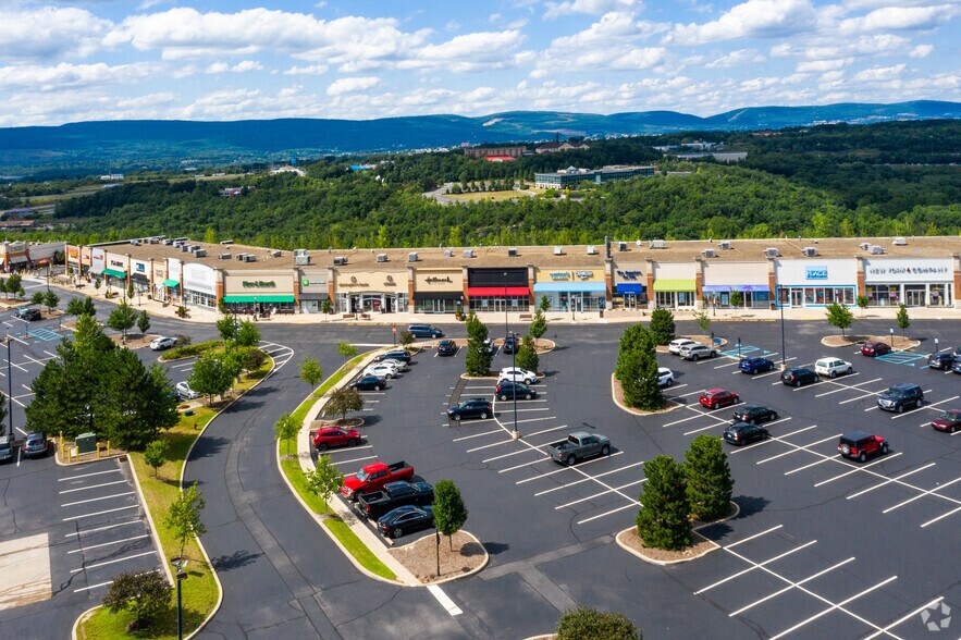 More Photos Of I-81 @ I-81 & Davis St, Moosic Unknown For Lease