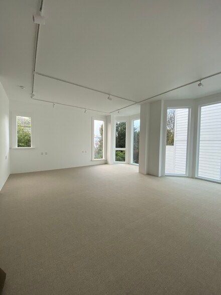 More Photos Of 3516 Sacramento St, San Francisco Storefront Retail Office For Lease