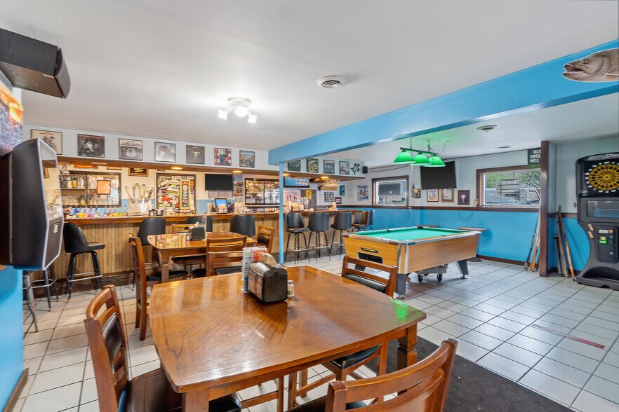 More Photos Of 356 King St, Fair Haven Marina For Sale