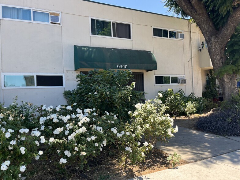 More Photos Of 6840 Kester Ave, Van Nuys Apartments For Sale