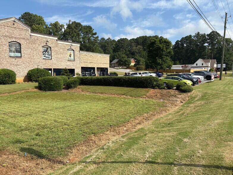 More Photos Of 3800 Holly Springs Pkwy, Canton Freestanding For Sale