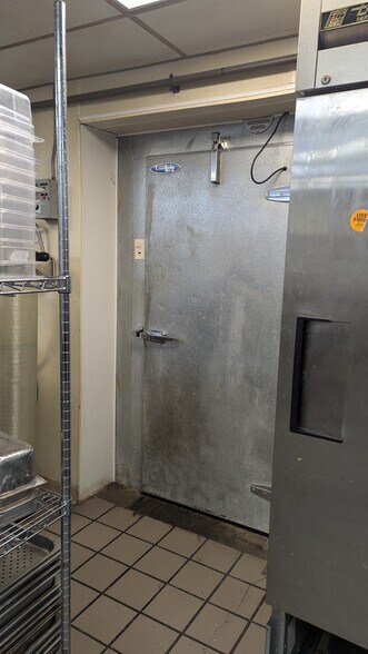 More Photos Of 819 E Main St, Crestline General Retail For Sale