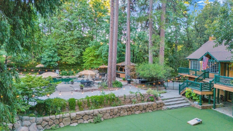 More Photos Of 22732 Middle Camp rd, Sonora Hotel For Sale