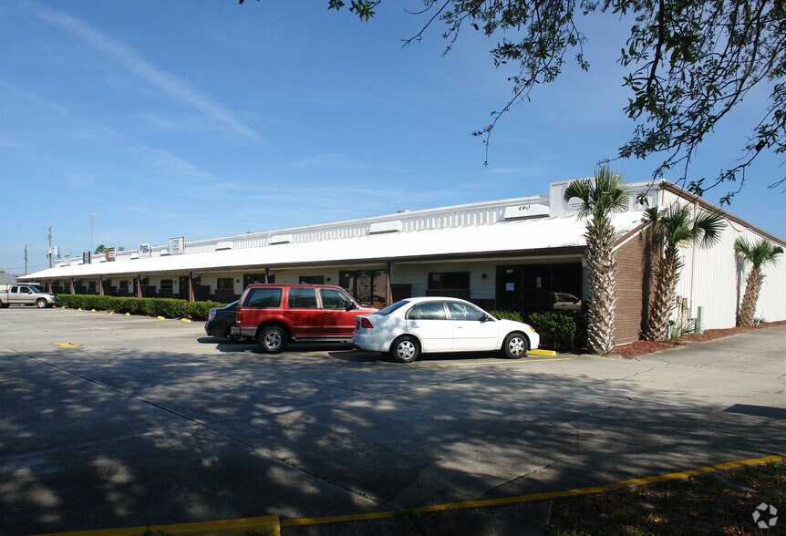 More Photos Of 490 North St, Longwood Flex For Lease