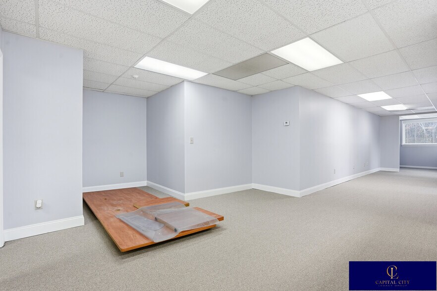 More Photos Of 10115 N Hwy 142, Covington Medical For Lease