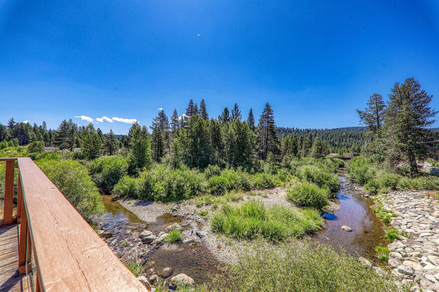 More Photos Of 12315 Deerfield Dr, Truckee Office Residential For Sale
