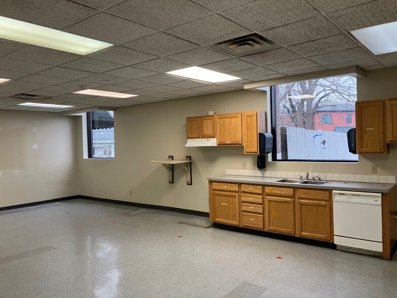 More Photos Of 85 S Long St, Williamsville Office For Lease