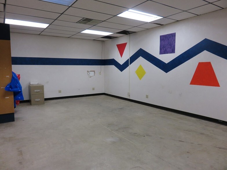 More Photos Of 123 1st St SE, Mason City Office For Lease