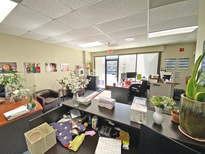 More Photos Of 402 Farnel Rd, Santa Maria Light Manufacturing For Sale