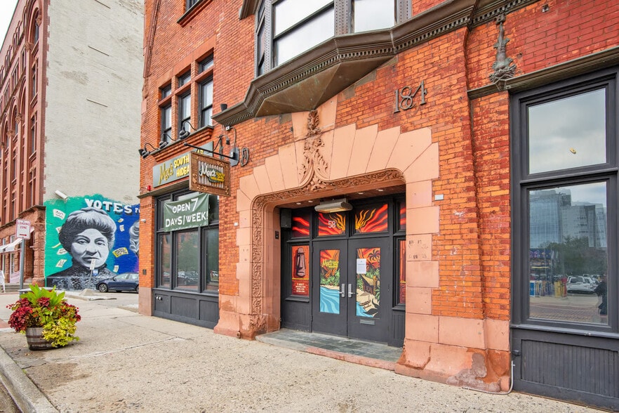 More Photos Of 58 Ionia Ave SW, Grand Rapids Restaurant For Sale